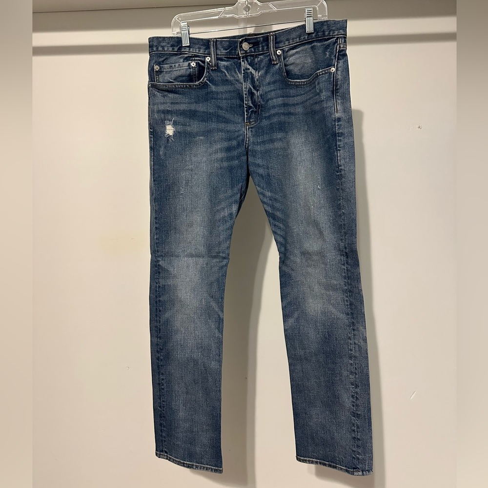 Men's Gap - Distressed Blue Jeans. BRAND NEW CONDITION!